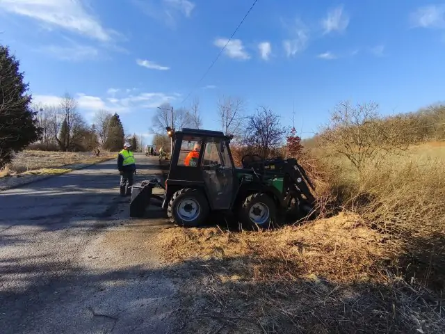 Údržba zeleně podél komunikací