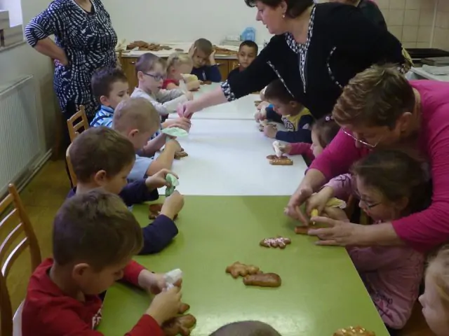 Zdobení stromečků a pečení perníčků, adventní čas - 20 - 